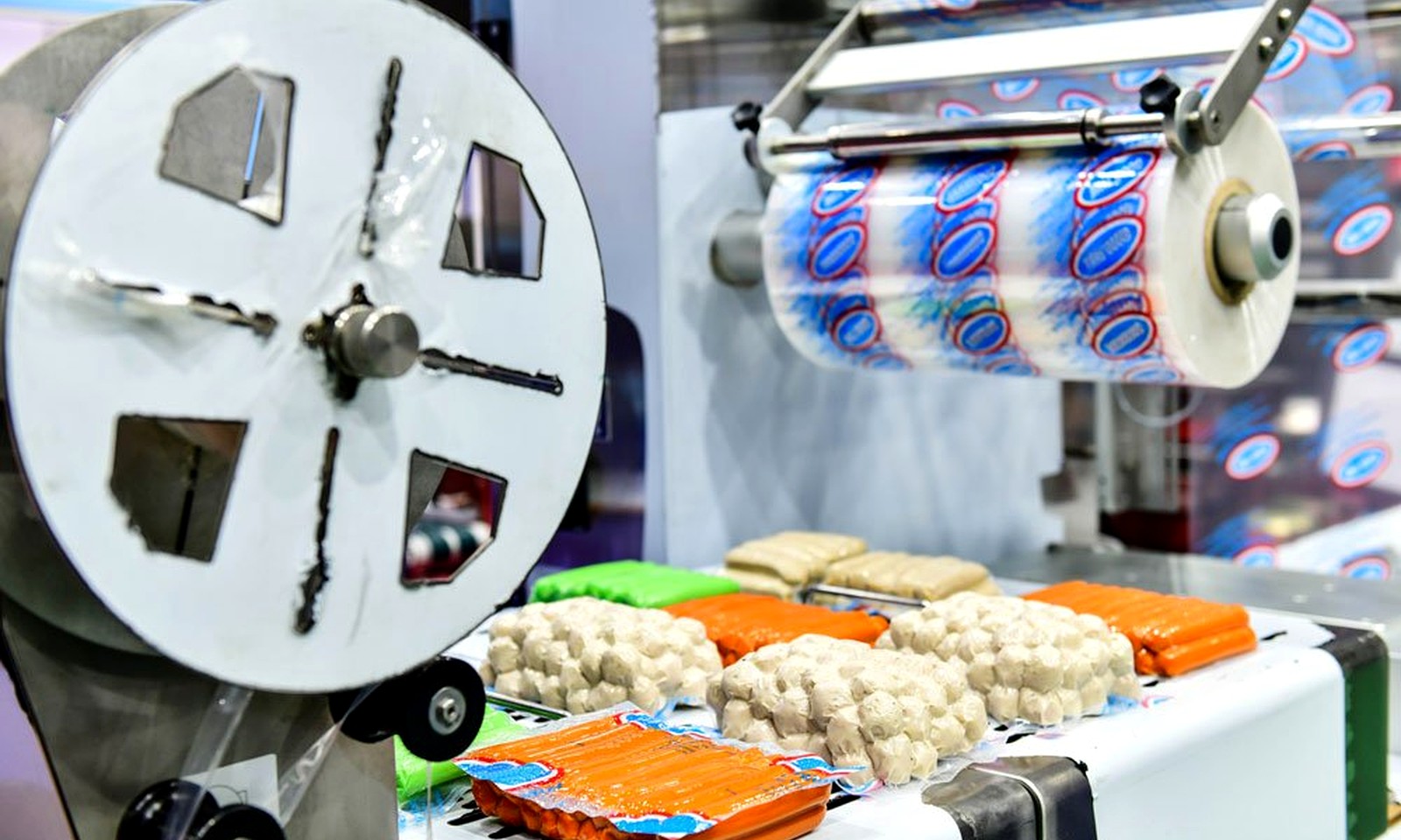 Sleeve Applicators industrial packaging technology visual